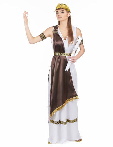 Femeie cu costum roman din satin